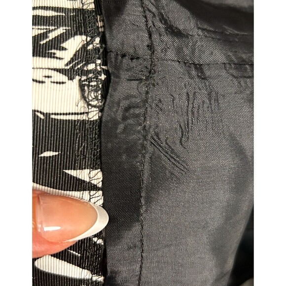 Tahari Women's Petite 4P Black White Abstract Sleeveless Midi Dress Work Artsy - Picture 8 of 10